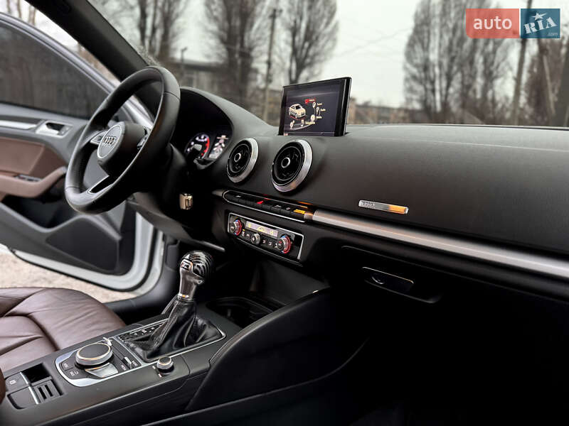Седан Audi A3 2016 в Каменском фото 22 Седан Audi A3 2016 в Каменском