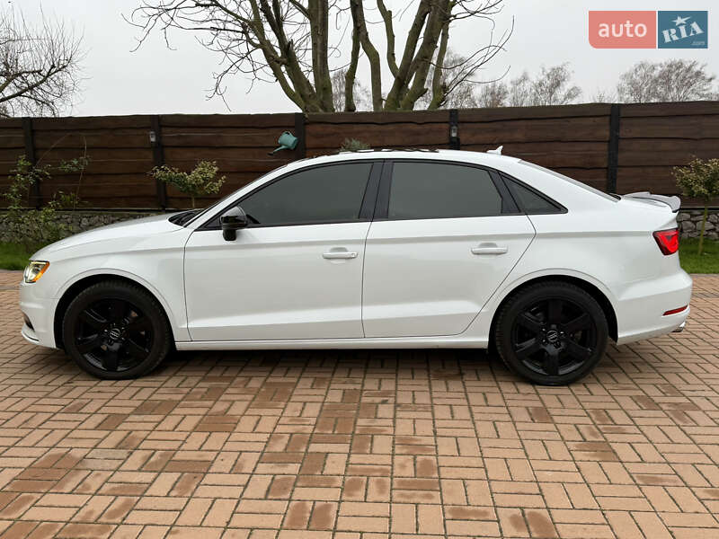 Седан Audi A3 2015 в Киеве