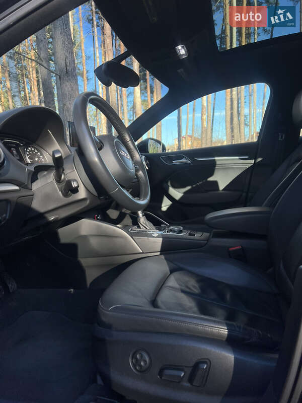 Седан Audi A3 2014 в Киеве