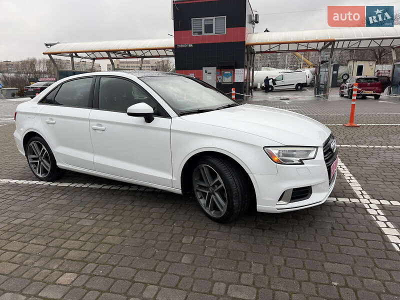 Седан Audi A3 2018 в Львове фото 3 Седан Audi A3 2018 в Львове
