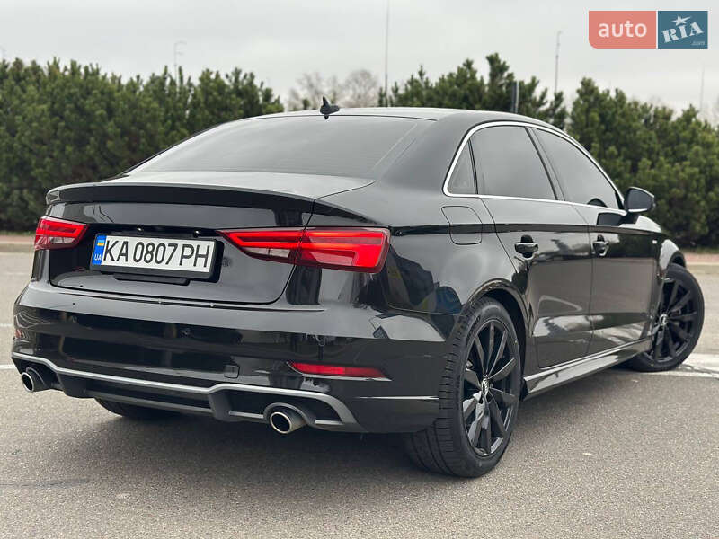 Седан Audi A3 2019 в Киеве