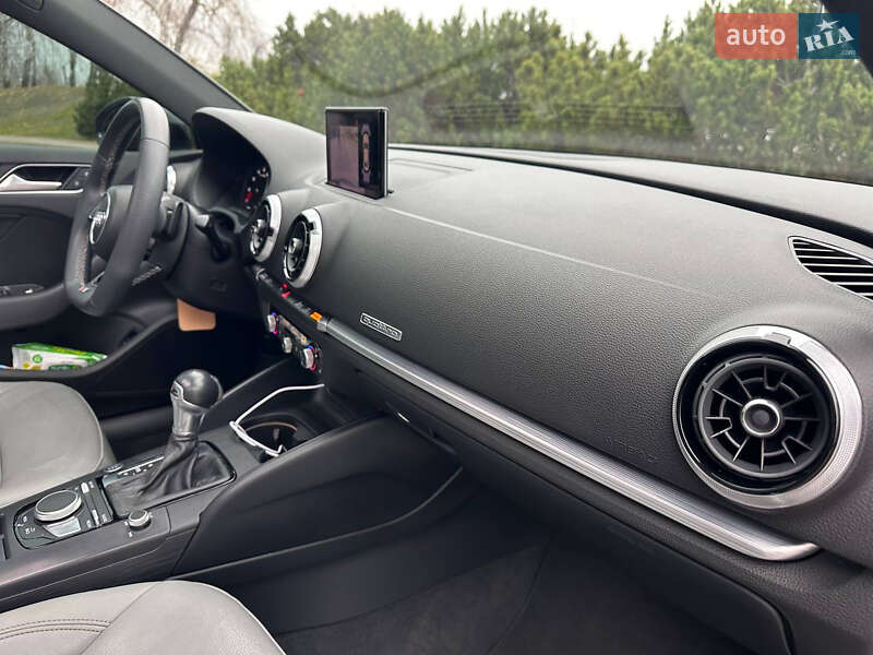 Седан Audi A3 2019 в Киеве
