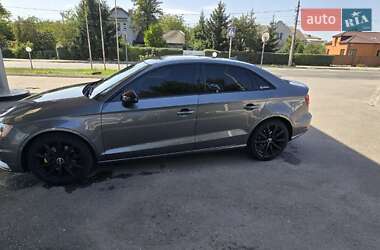 Седан Audi A3 2014 в Ивано-Франковске