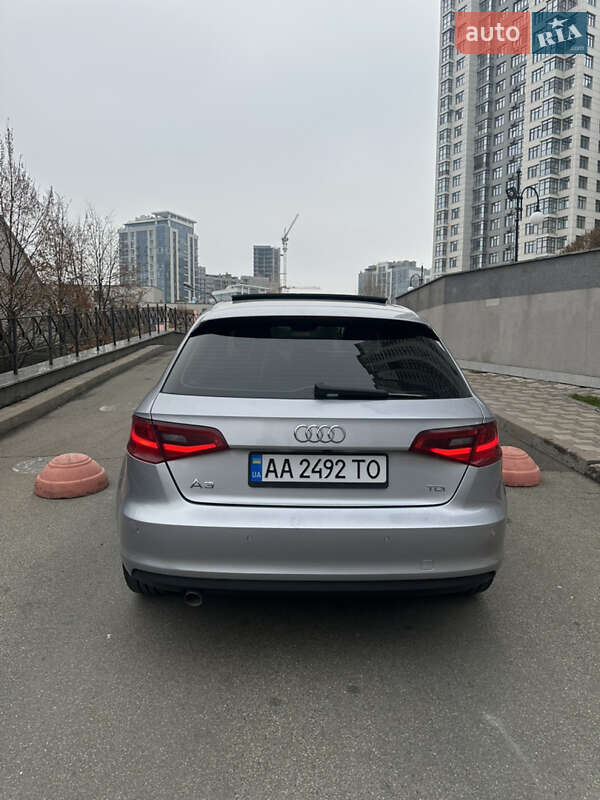 Хэтчбек Audi A3 2015 в Киеве