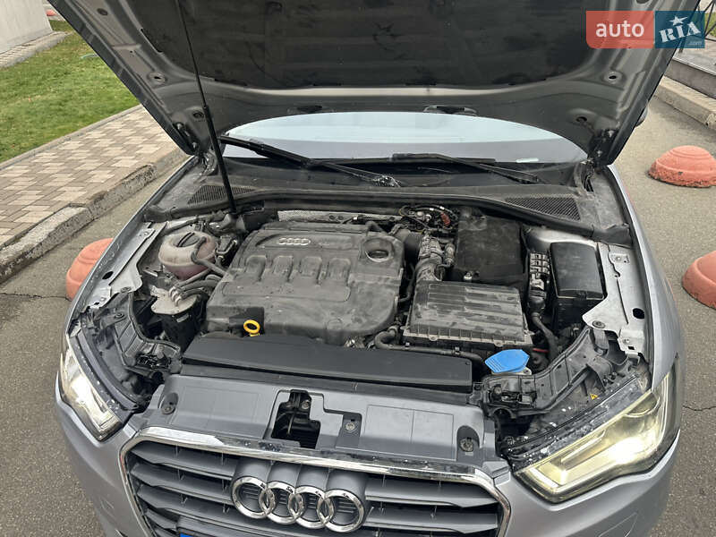 Хэтчбек Audi A3 2015 в Киеве