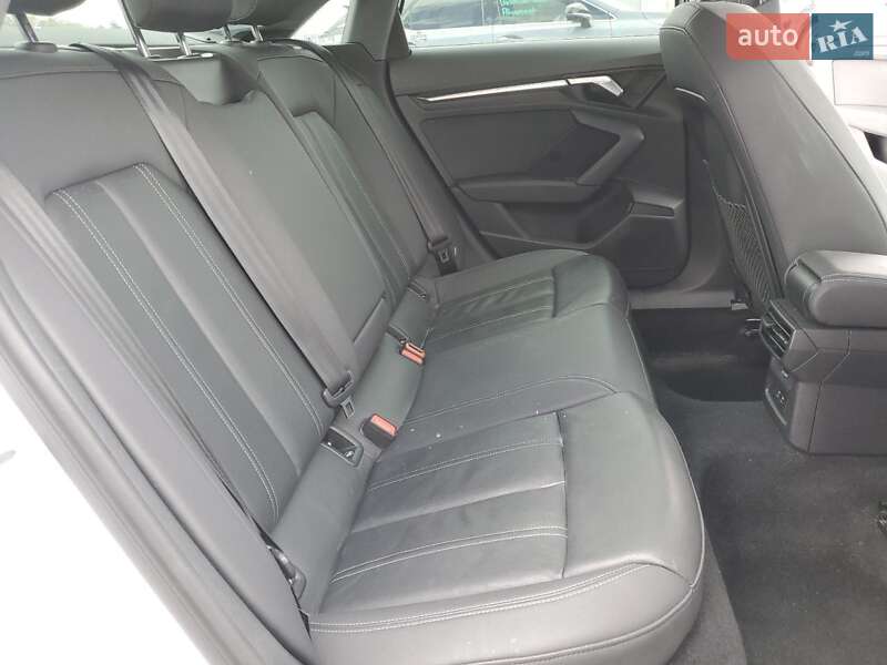 Седан Audi A3 2022 в Львове