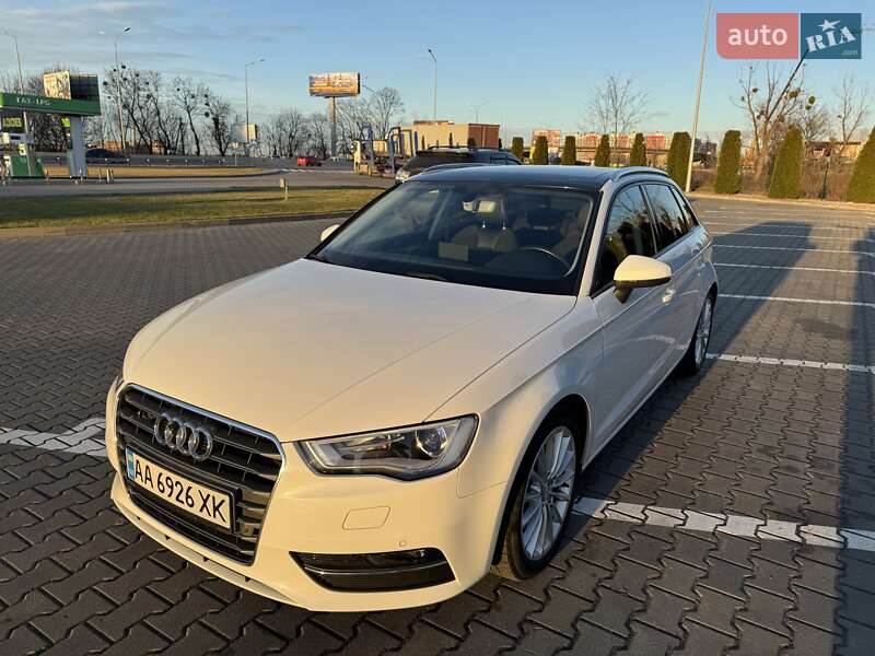 Хэтчбек Audi A3 2016 в Киеве