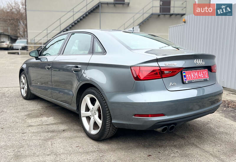 Седан Audi A3 2015 в Киеве