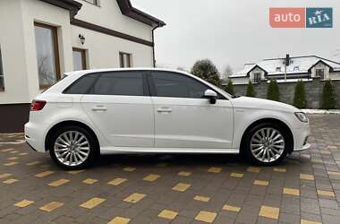 Хетчбек Audi A3 2017 в Рівному