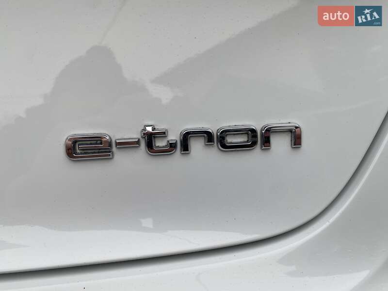 Хэтчбек Audi A3 2017 в Ровно фото 28 Хэтчбек Audi A3 2017 в Ровно