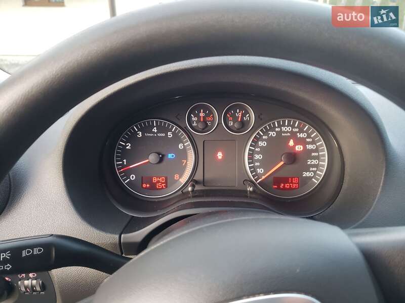 Хэтчбек Audi A3 2006 в Новояворовске