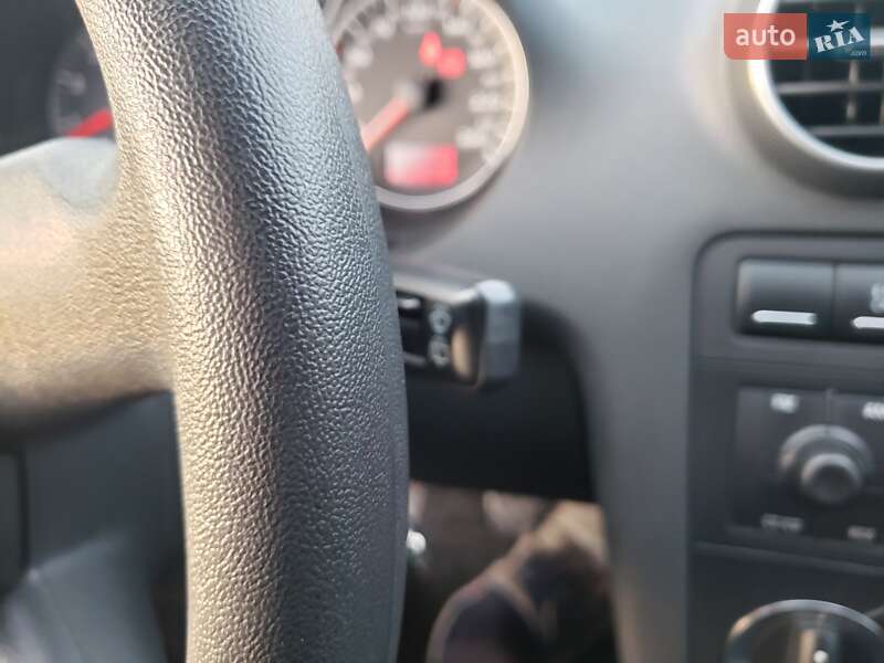 Хэтчбек Audi A3 2006 в Новояворовске