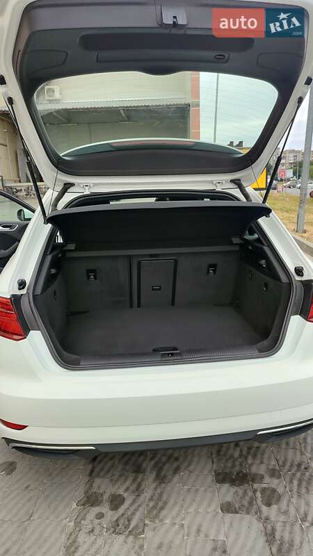 Хэтчбек Audi A3 2016 в Львове фото 15 Хэтчбек Audi A3 2016 в Львове