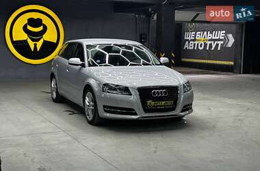 Хэтчбек Audi A3 2012 в Черновцах