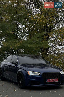 Седан Audi A3 2014 в Дніпрі