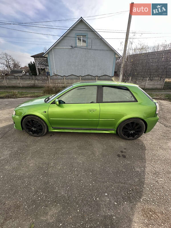 Хэтчбек Audi A3 1997 в Черновцах