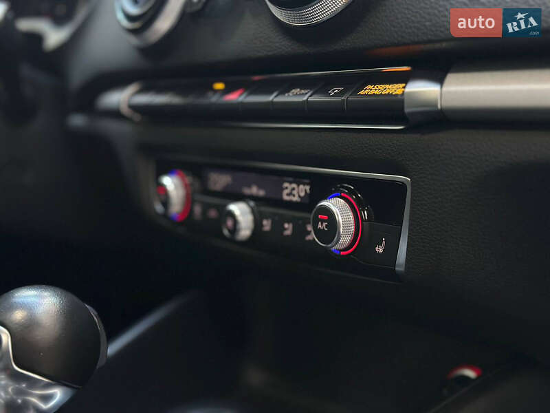 Седан Audi A3 2015 в Киеве