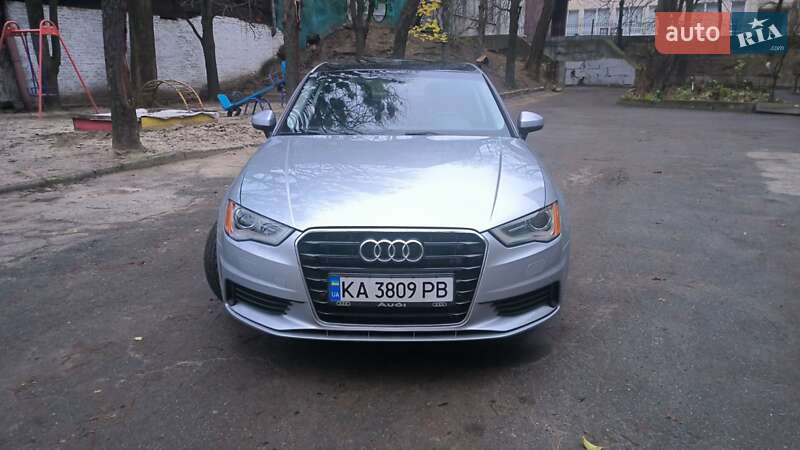 Седан Audi A3 2015 в Киеве