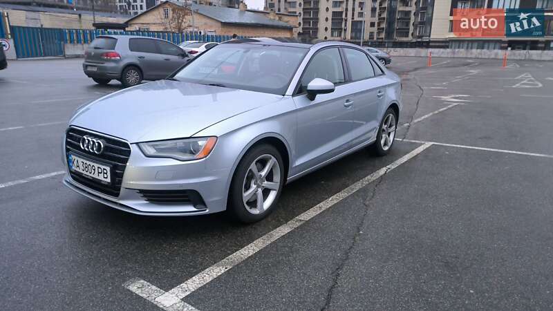 Седан Audi A3 2015 в Киеве