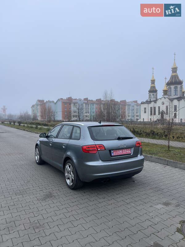 Хэтчбек Audi A3 2009 в Ровно