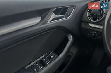 Седан Audi A3 2014 в Львове