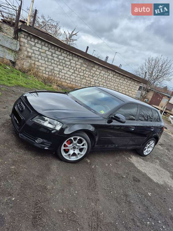 Хэтчбек Audi A3 2009 в Кривом Роге фото Хэтчбек Audi A3 2009 в Кривом Роге