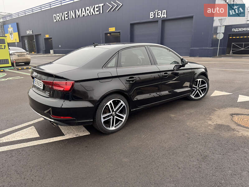 Седан Audi A3 2016 в Чернигове