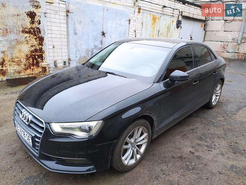 Седан Audi A3 2015 в Днепре