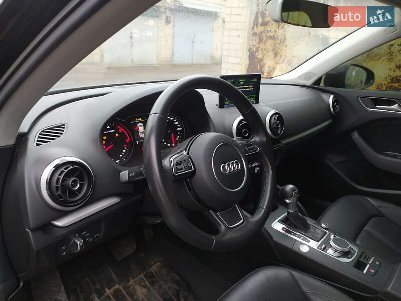 Седан Audi A3 2015 в Днепре