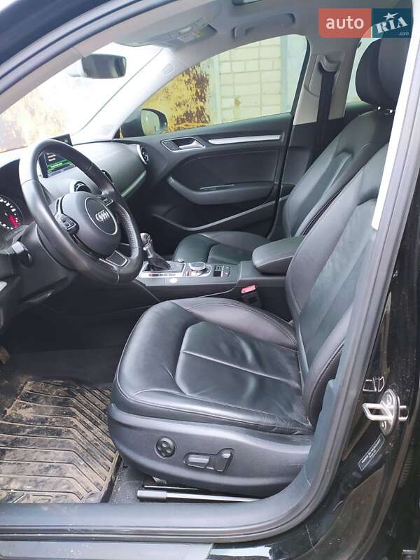 Седан Audi A3 2015 в Днепре