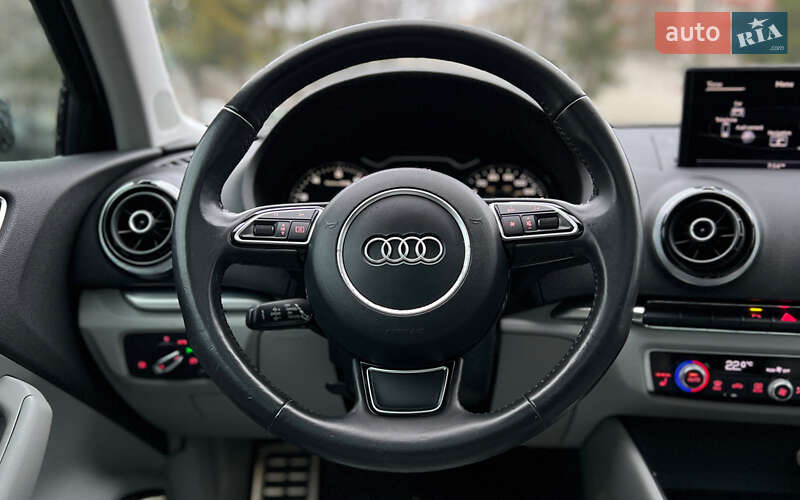 Седан Audi A3 2014 в Львові
