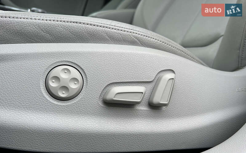 Седан Audi A3 2014 в Львові