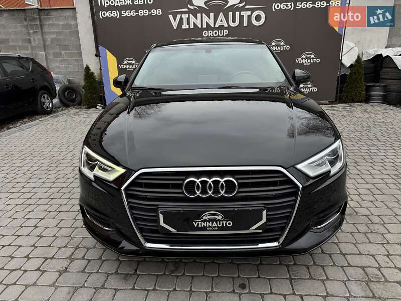 Седан Audi A3 2018 в Виннице
