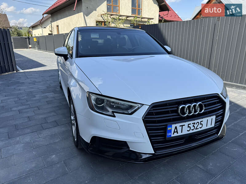 Седан Audi A3 2017 в Коломые