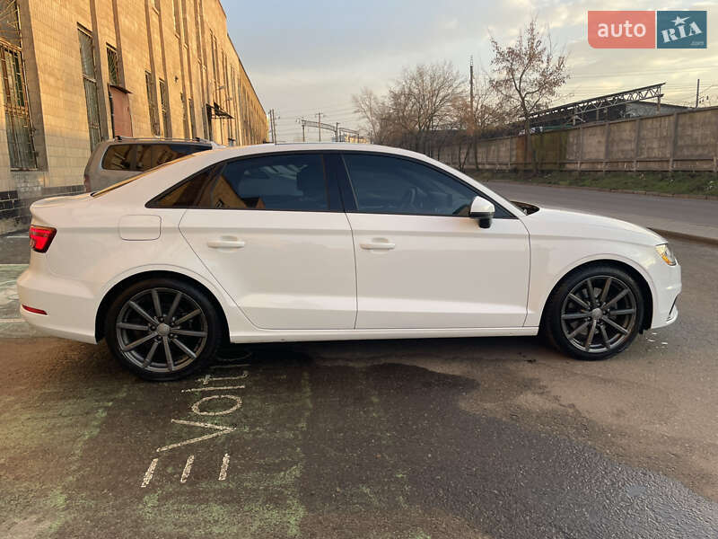 Седан Audi A3 2015 в Киеве фото 11 Седан Audi A3 2015 в Киеве