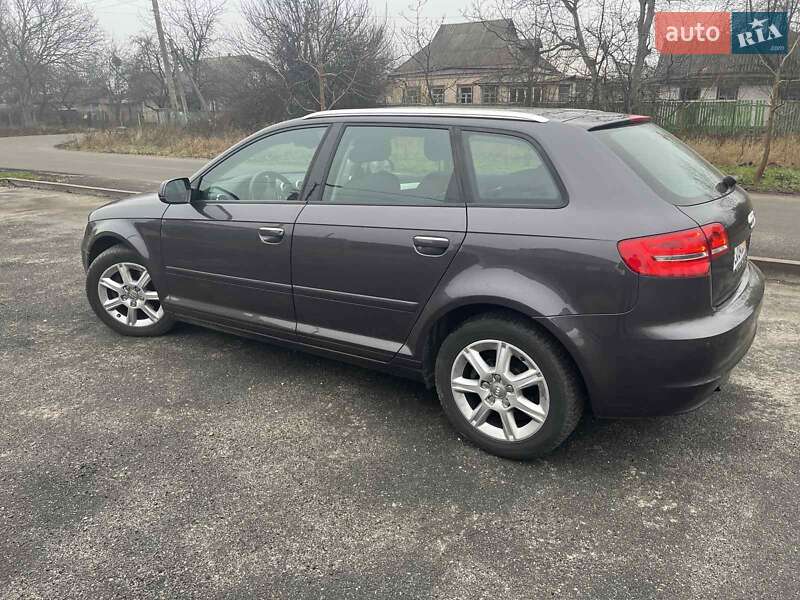 Хетчбек Audi A3 2010 в Корсунь-Шевченківському фото 3 Хетчбек Audi A3 2010 в Корсунь-Шевченківському