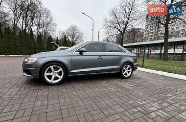 Седан Audi A3 2015 в Києві