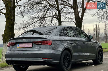 Седан Audi A3 2017 в Рівному
