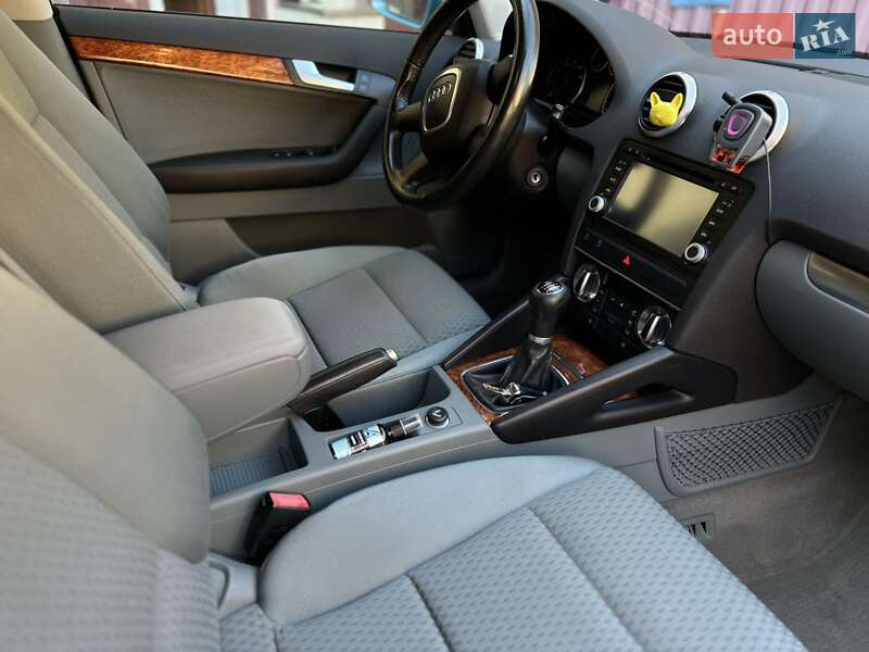 Хетчбек Audi A3 2010 в Ужгороді