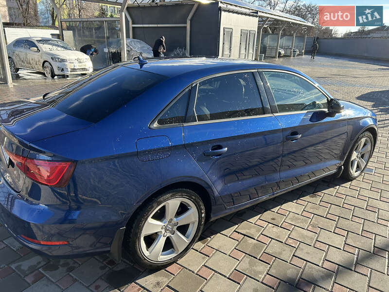 Седан Audi A3 2014 в Запорожье