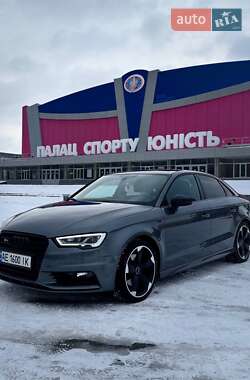 Седан Audi A3 2016 в Запоріжжі