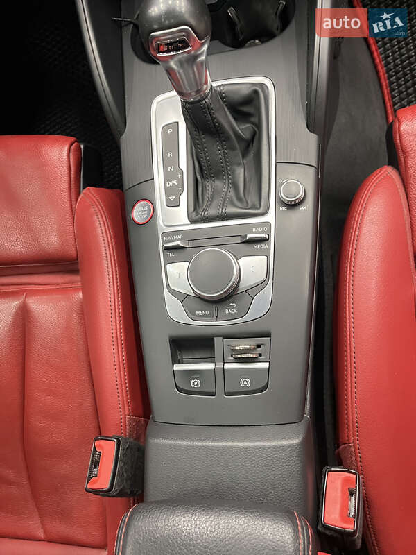 Седан Audi A3 2015 в Дніпрі