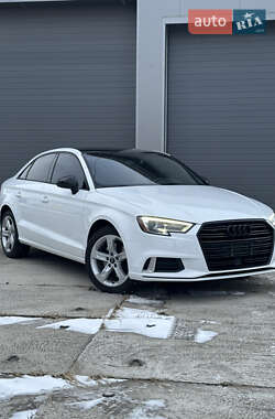Седан Audi A3 2017 в Ивано-Франковске
