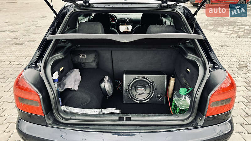 Хэтчбек Audi A3 1998 в Кривом Роге