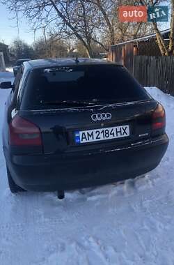 Хэтчбек Audi A3 2000 в Черняхове