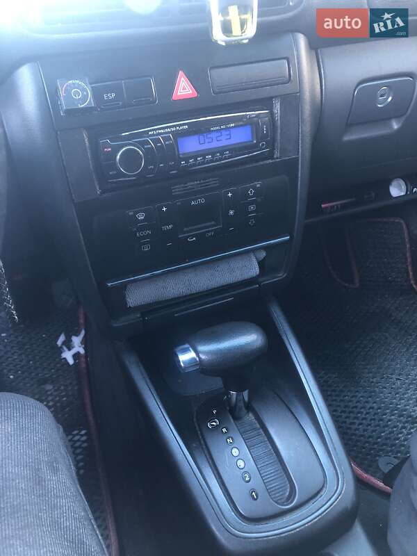 Хэтчбек Audi A3 2000 в Черняхове