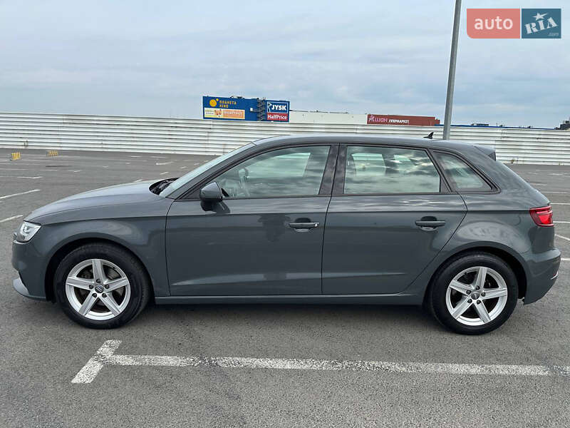 Хэтчбек Audi A3 2019 в Радехове фото 3 Хэтчбек Audi A3 2019 в Радехове