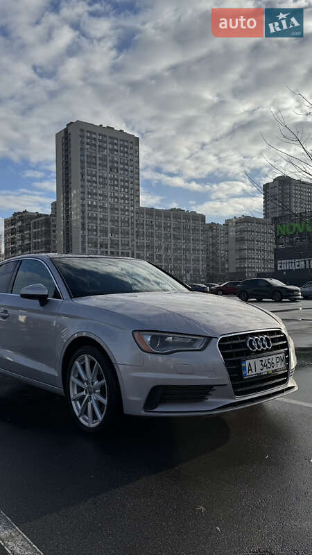 Седан Audi A3 2014 в Киеве