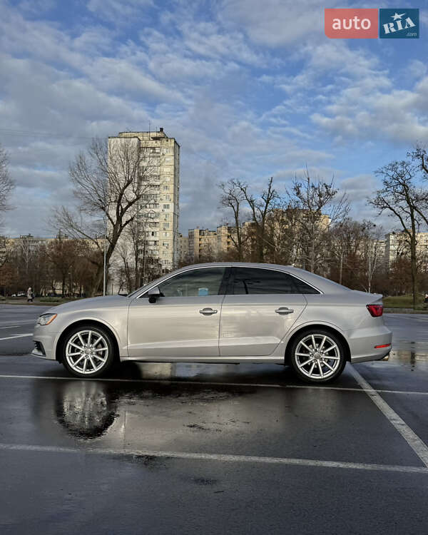 Седан Audi A3 2014 в Киеве