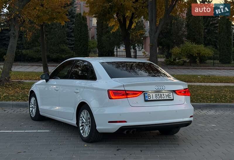 Седан Audi A3 2016 в Черкассах